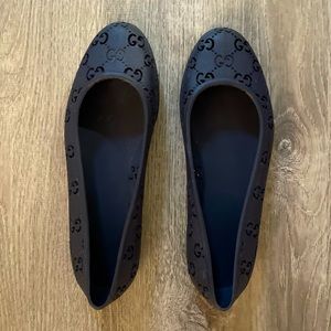 Gucci Rubber Flats in Navy